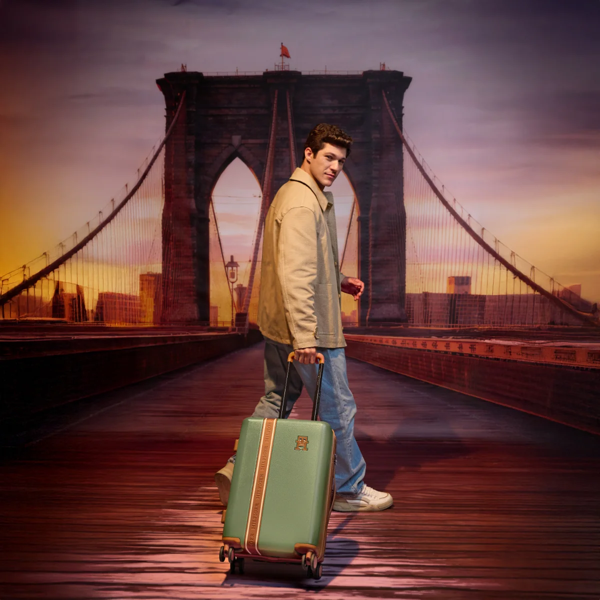 Tommy Hilfiger Edison Hard Luggage - Image 2