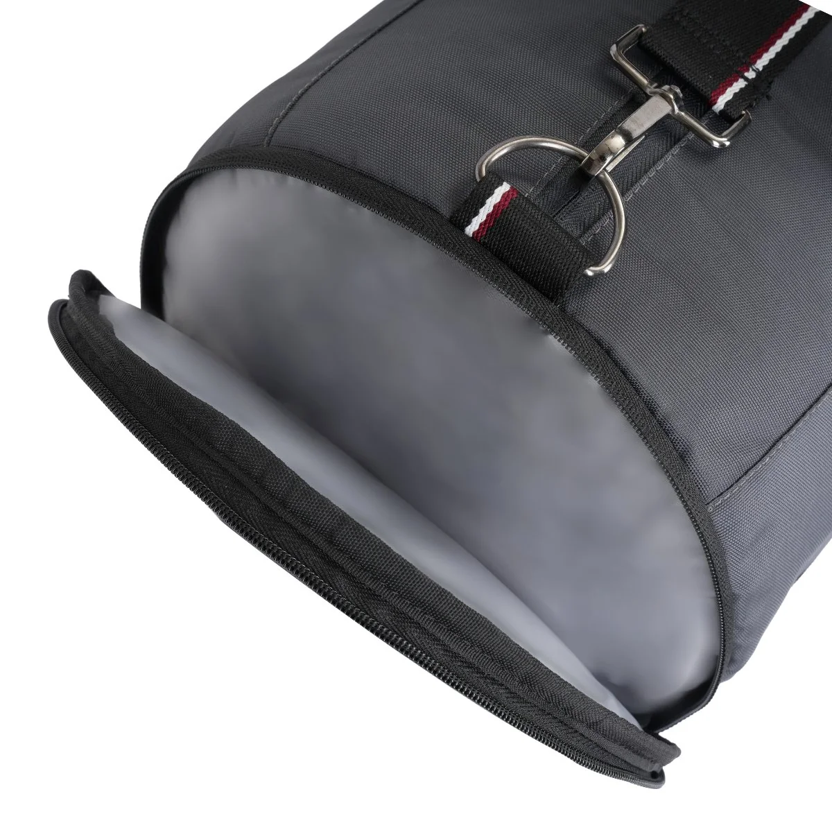 Tommy Hilfiger Halifax Duffle Bag - Image 7