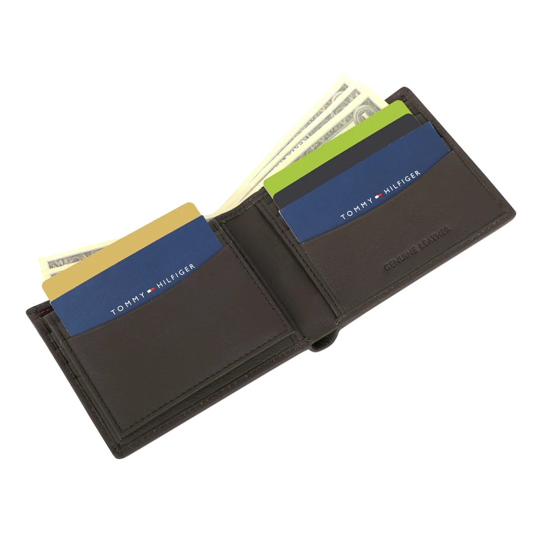 Tommy Hilfiger Rocco Men's Leather Passcase Wallet - Image 5
