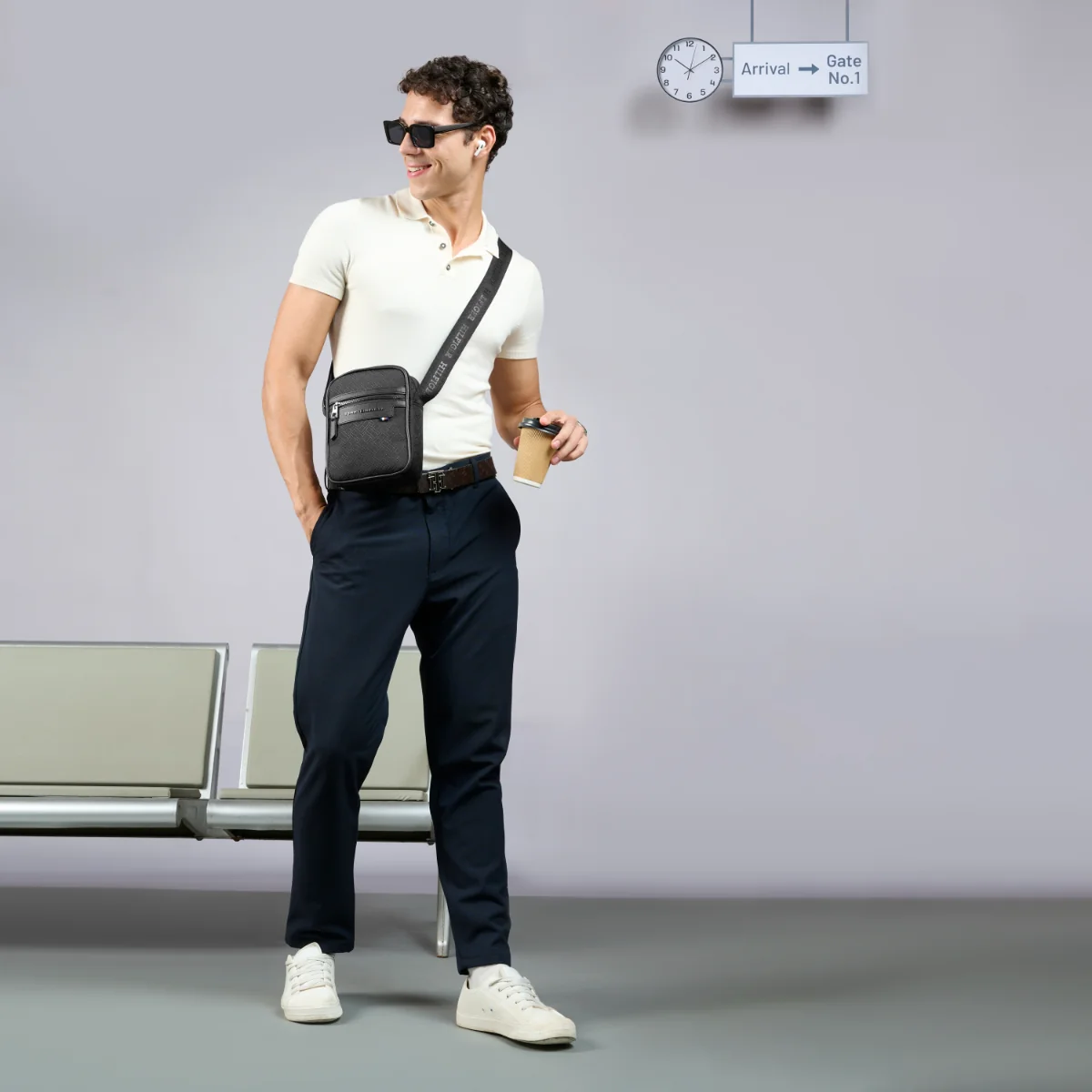 Tommy Hilfiger Slydr Crossbody - Image 2