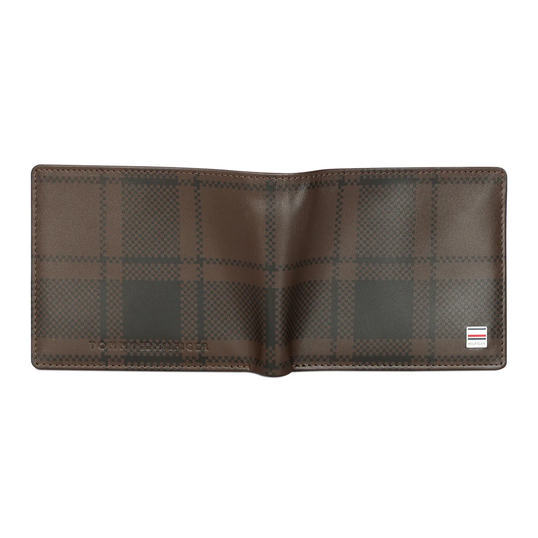 Tommy Hilfiger Stallion Men's Leather Passcase Wallet - Image 15