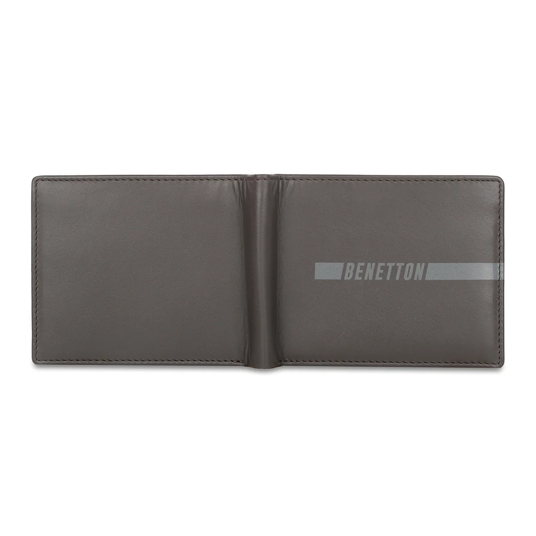 United Colors of Benetton Cloyd Men's Leather Passcase Wallet - Image 6