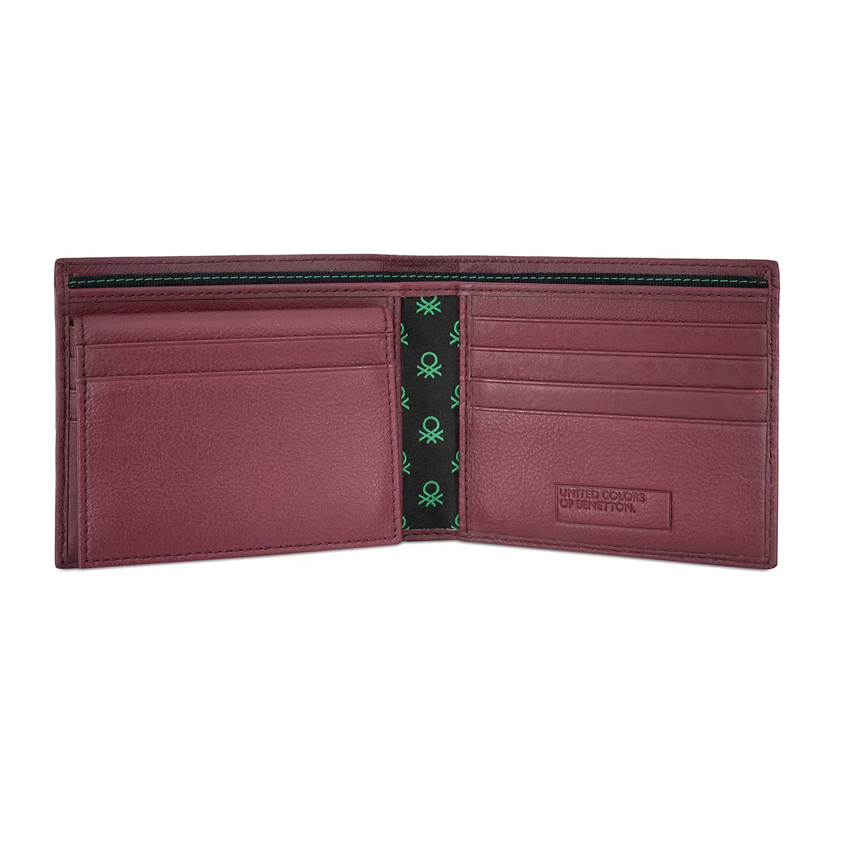 United Colors of Benetton Iver Men's Passcase Wallet - Image 8